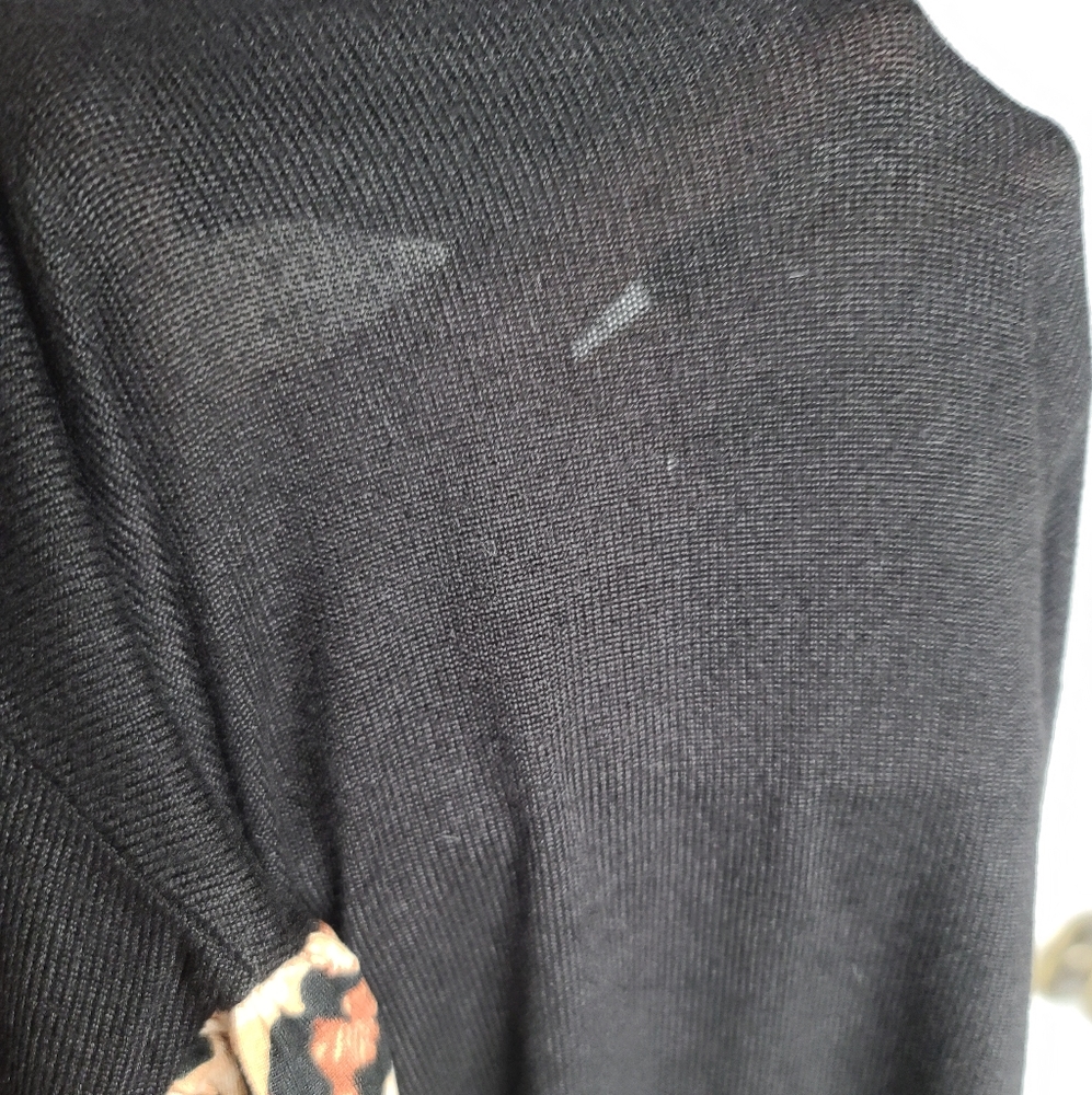 HOST PICK x2 Long sleeved leopard print top - Picture 7 of 7